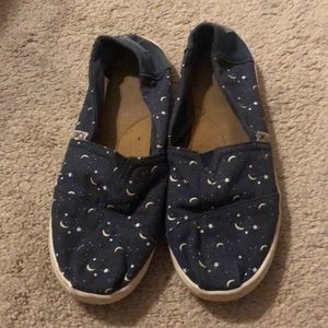 3/$15 TOMS glow in the dark space shoes!